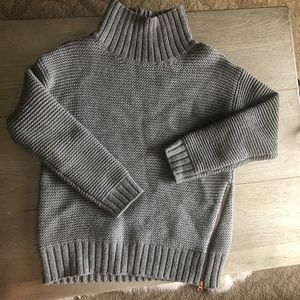 Lululemon chunky turtleneck sweater
